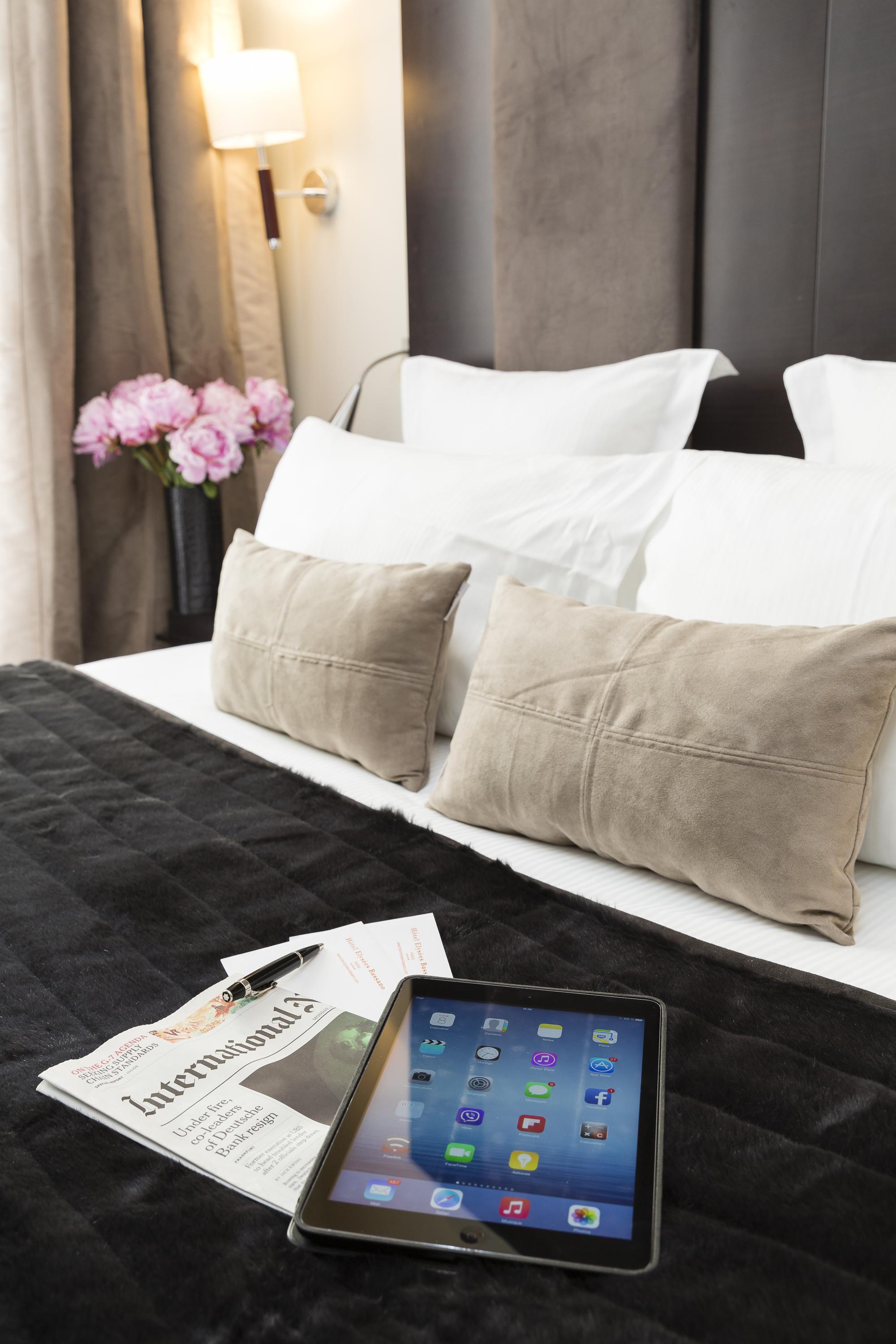 Hotel Elysees Bassano Париж Екстер'єр фото
