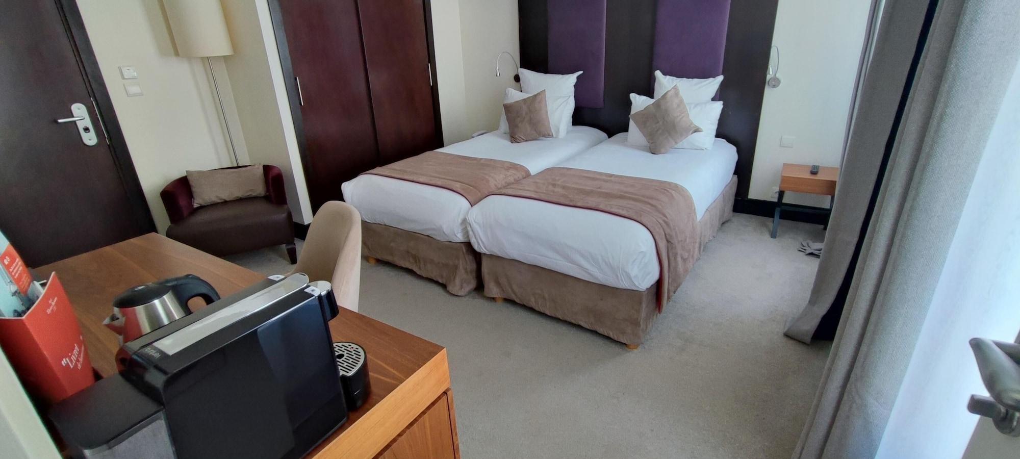 Hotel Elysees Bassano Париж Екстер'єр фото