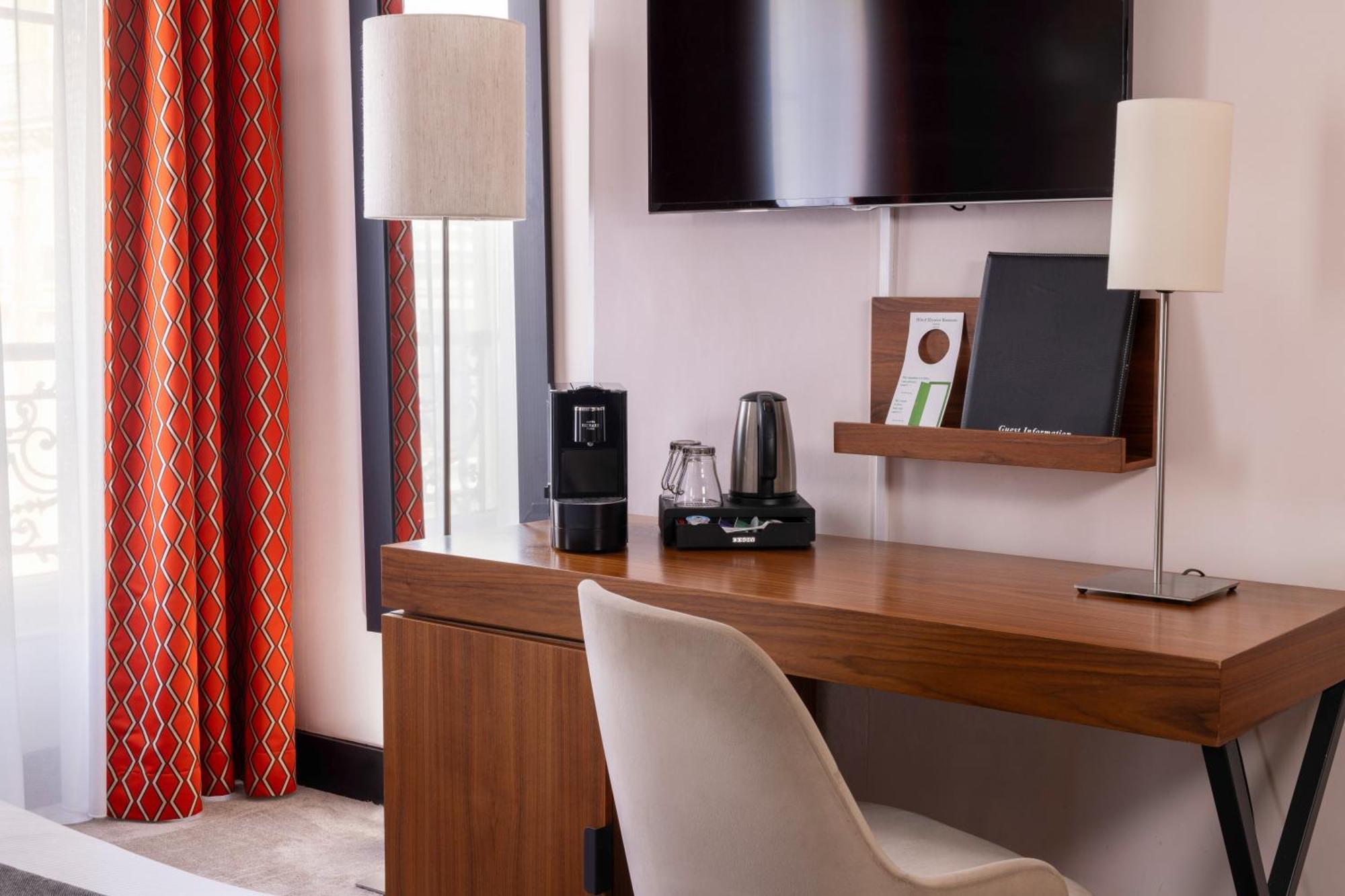 Hotel Elysees Bassano Париж Екстер'єр фото