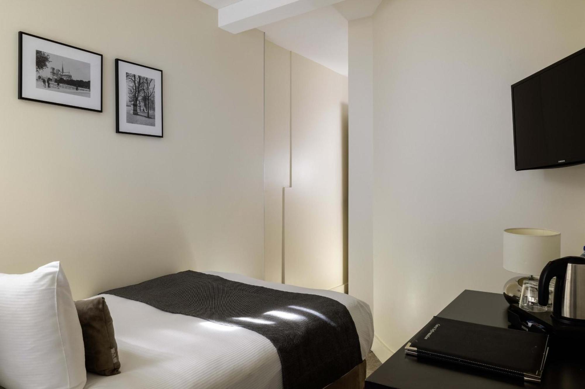 Hotel Elysees Bassano Париж Екстер'єр фото